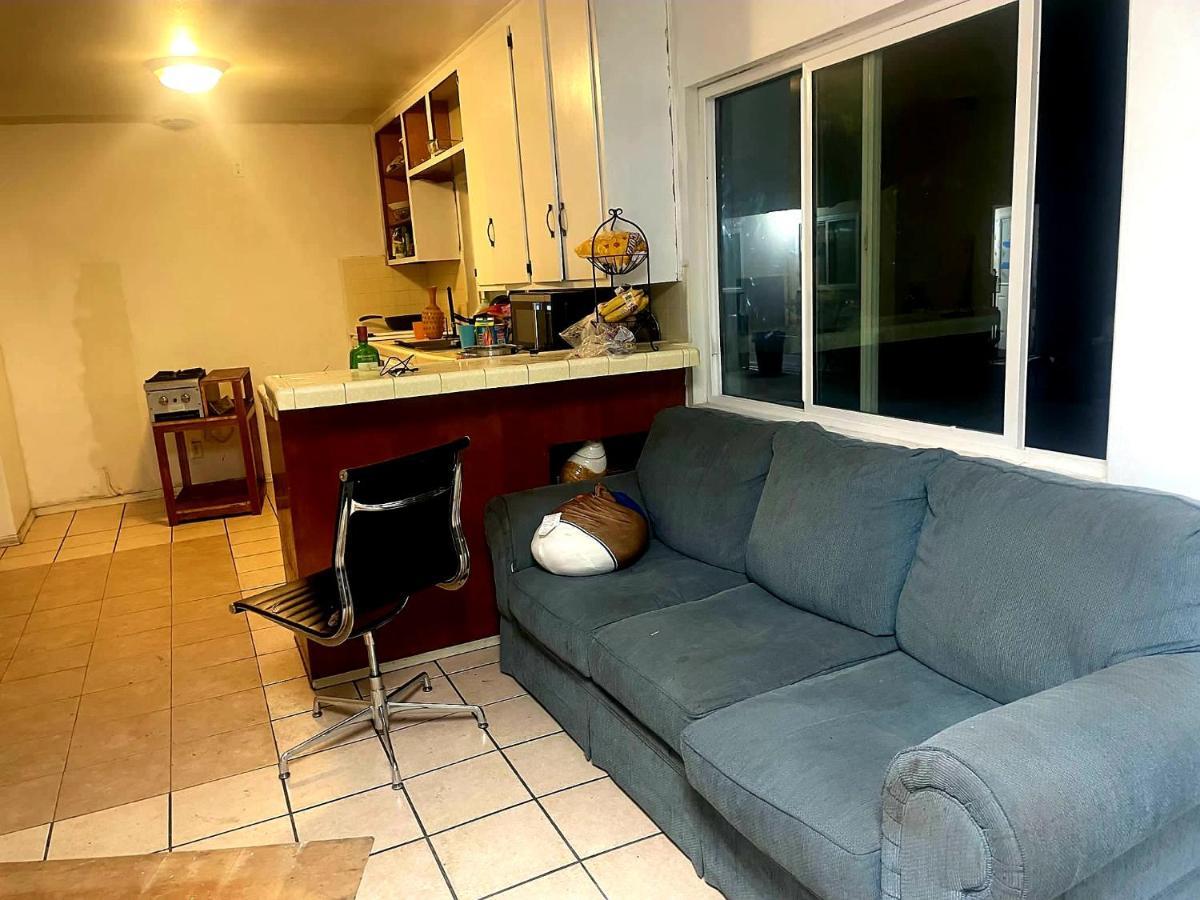 Humble Abode At El Monte Hostel Екстериор снимка